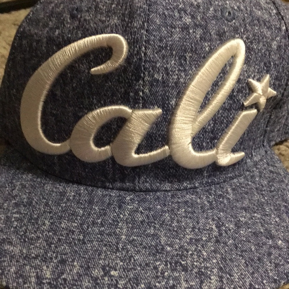 cali hat - Picture 2 of 4